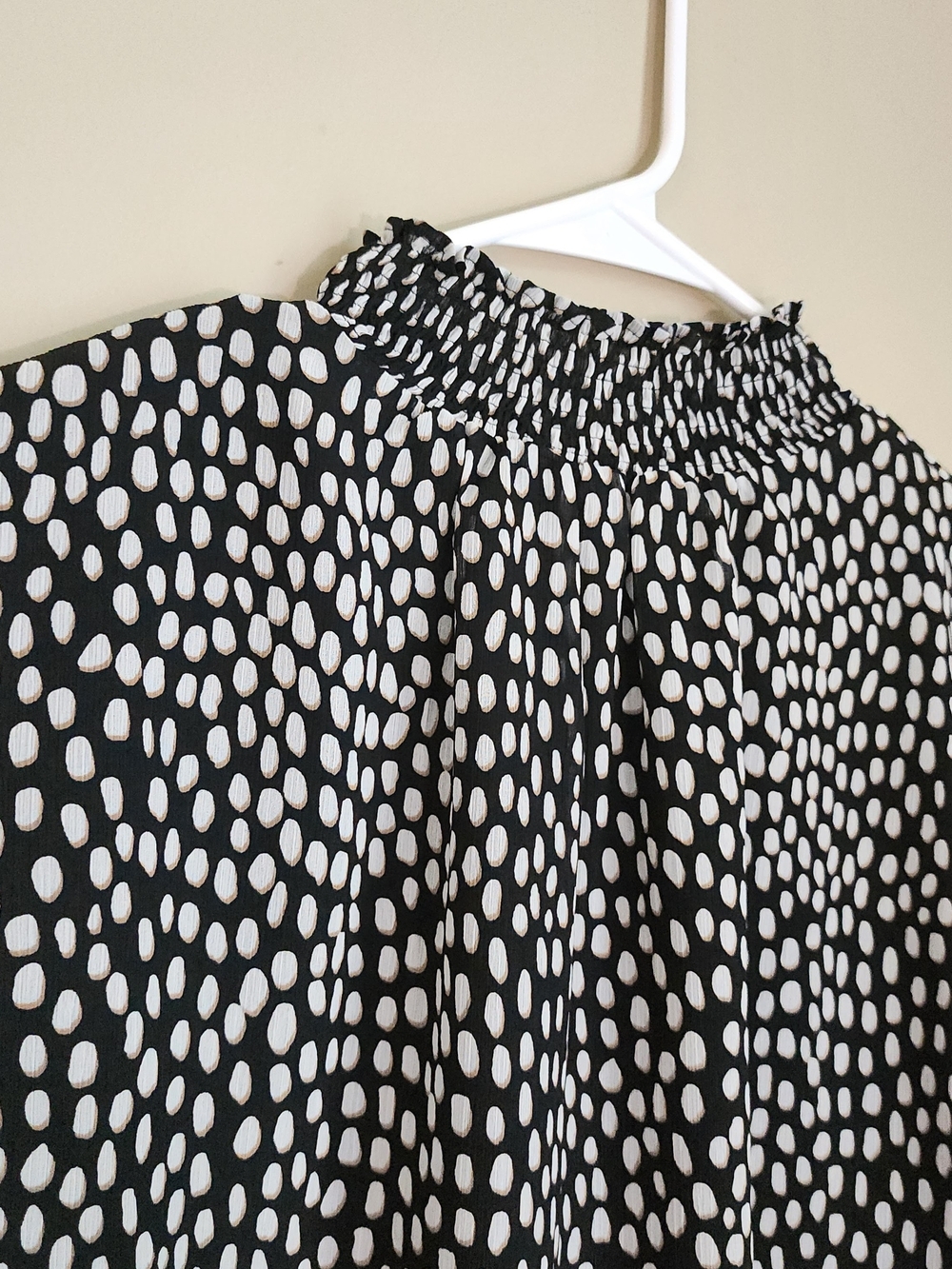 J. Crew Black and White Smocked Neck Top Longsleeve Women Size L Work Office - Picture 4 of 9
